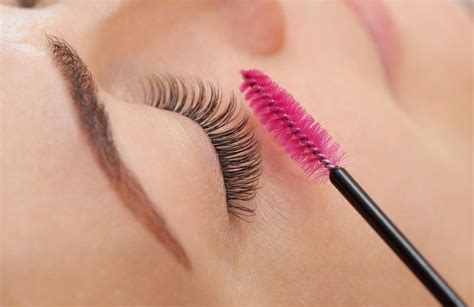 How To Take Care Of Eyelash Extensions Beauty Mag