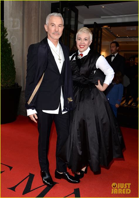 Photo Baz Luhrmann Daughter Responds To Rumors He Is Gay Photo