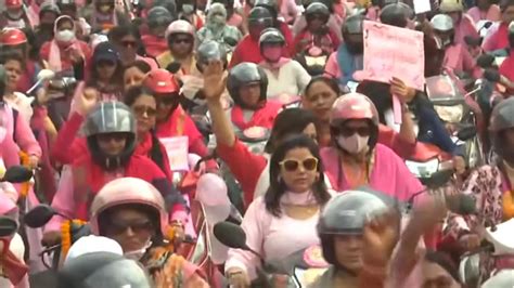 Up Polls Women Take Out ‘pink Scooty Rally In Varanasi To Encourage