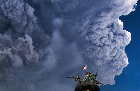 Indonesia raises aviation warnings after Sumatra volcano emits ash cloud