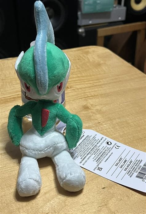 NWT Gallade Pokemon Center Original Sitting Cuties Plush 7 Inches Tall