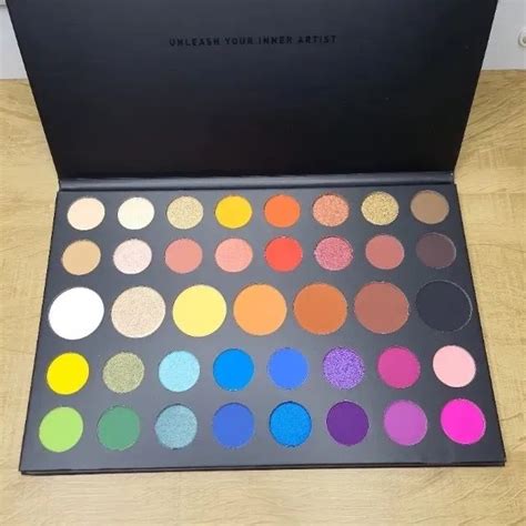 Paleta De Sombras Morphe No Brasil