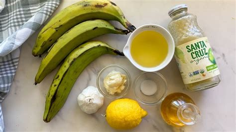 Easy Tostones And Garlic Sauce Recipe