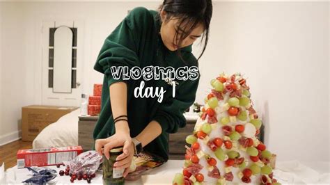 Vlogmas Day 1 Decorating My Nyc Apt W Christmas Decorations And Making