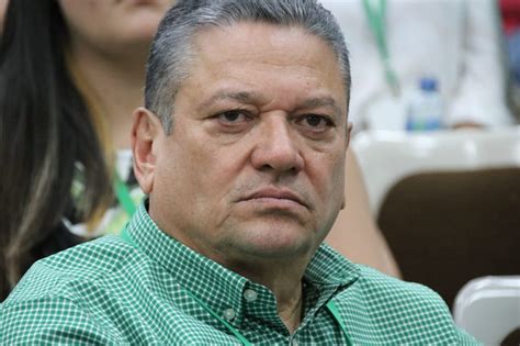 Johnny Araya orquestó plan para traerse abajo ley que prohibiría