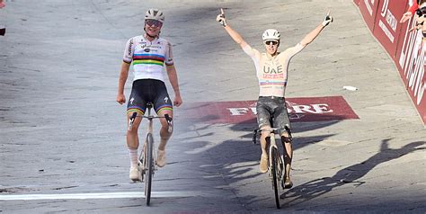 Lotte Kopecky E Tadej Pogacar Dominano Le Strade Bianche