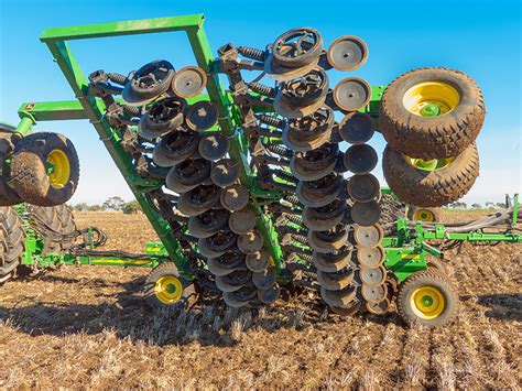 Review John Deere 1890 No Till Air Drill