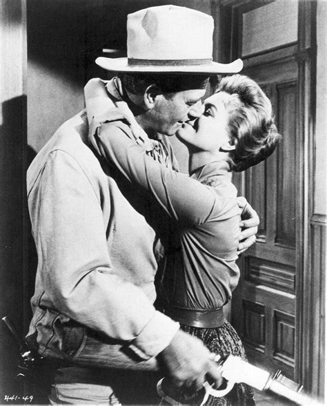 John Wayne And Angie Dickinson In Rio Bravo 1959 John Wayne Movies