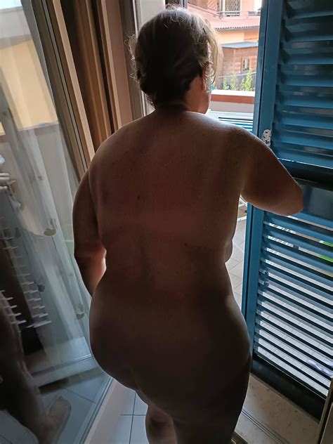 Going Nude On The Balcony Reddit NSFW