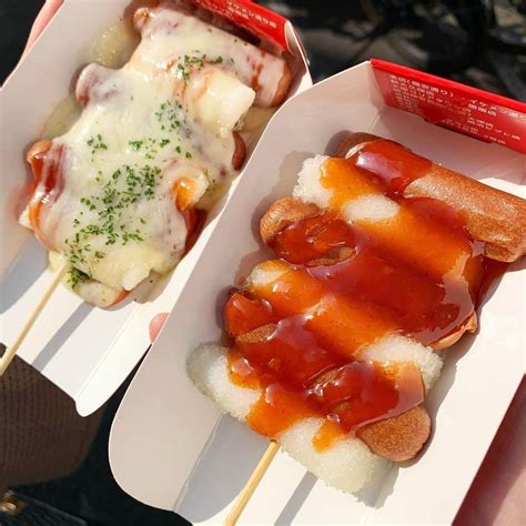 りょうくんグルメさんのインスタグラム写真 りょうくんグルメinstagram「【新大久保 ジョンノ屋台村】 食べ歩き最新フード、チーズ