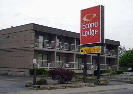 Econo Lodge by the Falls | Hotels and Motels Niagara Falls