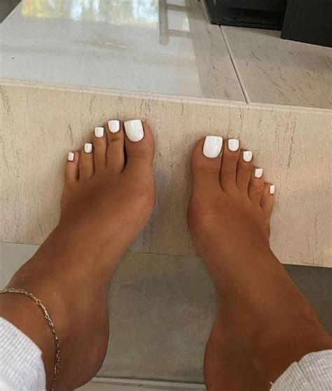 Toe Nails White Gel Toe Nails Acrylic Toe Nails Pretty Toe Nails