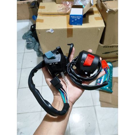 Jual SAKLAR SWITCH HOLDER SET KIRI KANAN MEGA PRO OLD MEGAPRO LAMA