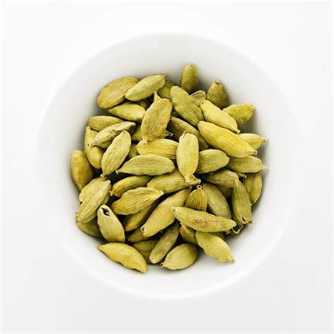 Green Cardamom Choti Elaichi Whole Crown Spices