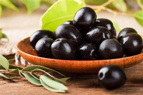 Cómo hacer aceitunas negras caseras receta Nucleo Jardin