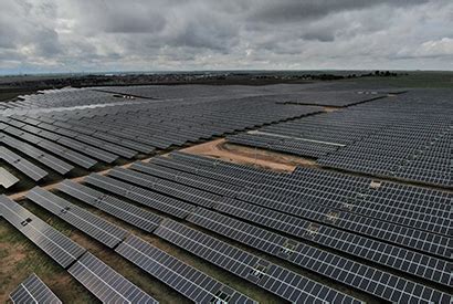 Solar Steel Suministra 100 MW De Sus Trackers