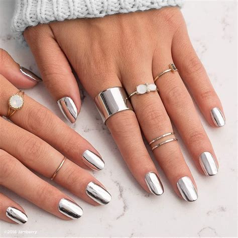 Metallic Nails 2024 Ivett Letisha