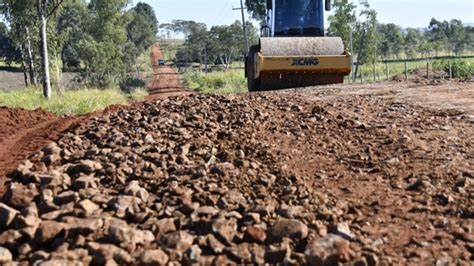 Patrulhas Recuperam Estradas Danificadas Pelas Chuvas Em Umuarama