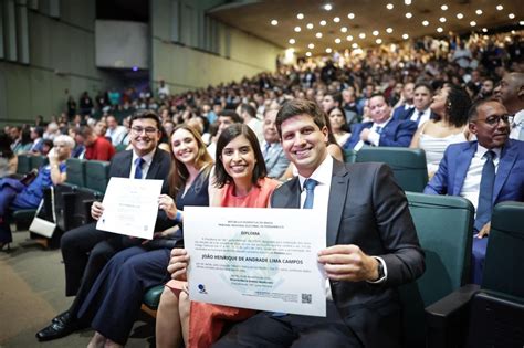 Justiça eleitoral diploma João Campos e Victor Marques em cerimônia no