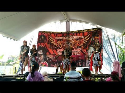 Tari Jathilan Kreasi Seni Barong Laskar Singo Kuncoro Live Sudung Wado