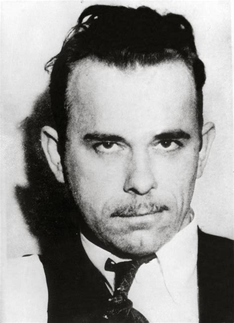 John Dillinger Infamous Bank Robber Is Killed In 1934 Ny Daily News