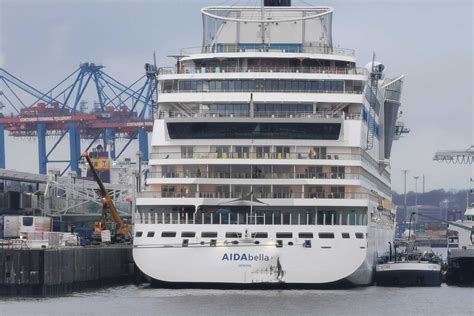 Hamburg Aidabella Rammt Kaimauer So Steht Es Um Den Kreuzfahrtriesen