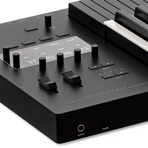 Expressive E Osmose Keyboard Synthesizer