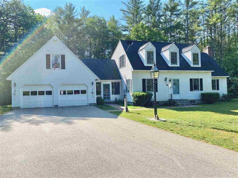 4 Lyndsay Ln Tuftonboro Nh 03816 Mls 4869653 Redfin