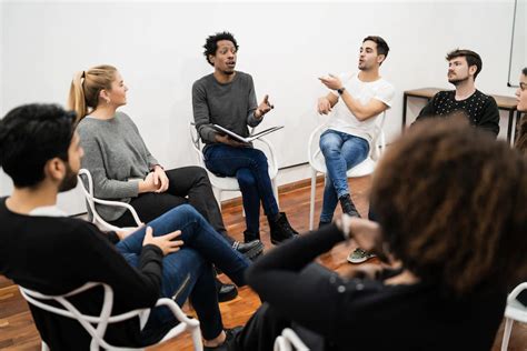 Fgd Focus Group Discussion Pengertian Contoh Dan Metodenya