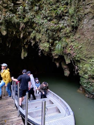 Waitomo Glowworm Caves Ruakuri Cave Are They Worth It