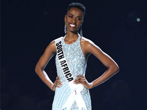 Zozibini Tunzi Miss Sud Afrique élue Miss Univers 2019 Tuxboard