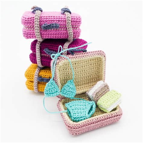 Suitcases Free Amigurumi Pattern