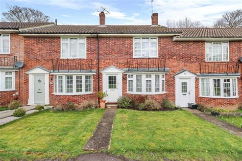 Nevill Road Uckfield East Sussex Tn22 2 Bed Terraced House £305 000