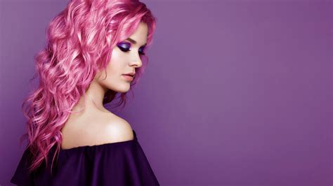 Wallpaper Pink Hair Simple Background Model 4000x2250 Pancernypl 1561275 Hd Wallpapers