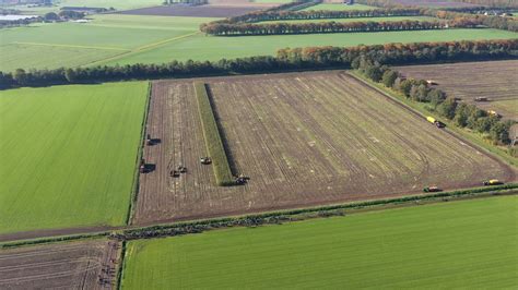 Video Het Echte Spektakel Bij Van Bakel Stal En Akker Nl