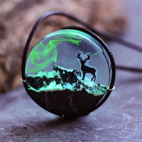 Epoxy Resin Crafts Diy Resin Art Wood Necklace Men Bear Necklace