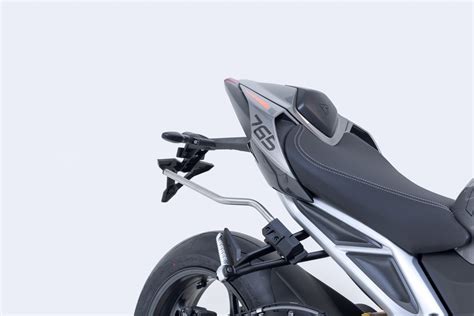 Pro Blaze H Saddlebag Set For The Triumph Street Triple Sw Motech