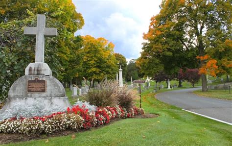 Historic St. Agnes Cemetery | Albany, NY 12204