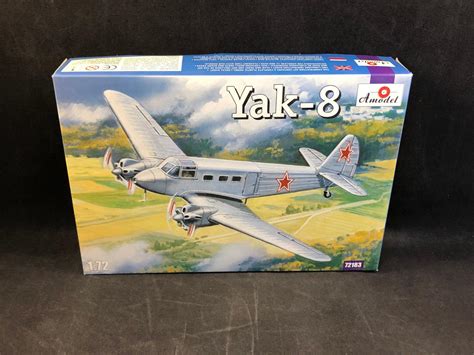 Amodel Yak Soviet Passenger Plane Scale Plastic Model Kit