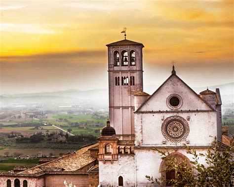 17 Dreamy Small Towns in Italy Near Florence