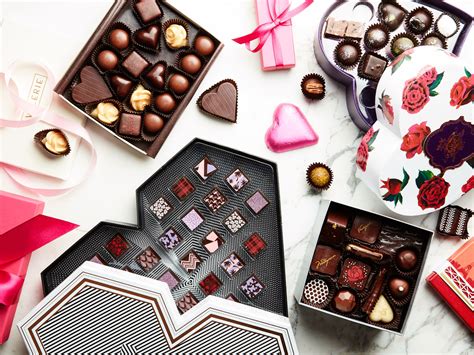 Total 45+ imagen chocolate or chocolates - Viaterra.mx