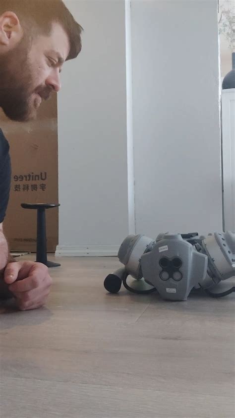 Just got my go1 pro 😍 : r/robotics