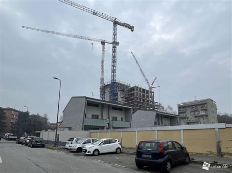 Milano Rottole Cantiere Park Towers Dicembre Si Alza La Gru