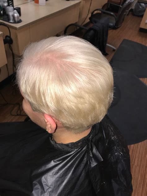 Platinum Blonde Pixie Hair Blonde Pixie Hair Platinum Blonde Pixie Pixie Hairstyles