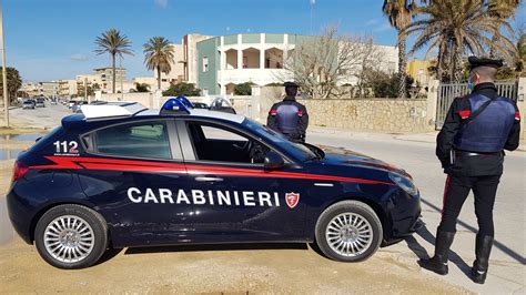 Mazara Del Vallo Ai Domiciliari Festeggia Il Compleanno E Al Controllo