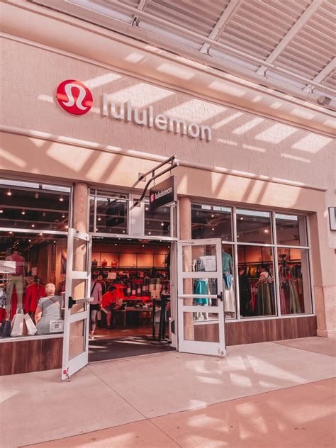 Brands Similar To Lululemon That You Ll Love Shop The Best Now