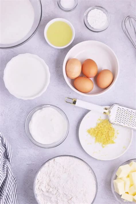 Zesty Perfection Mini Lemon Bundt Cakes Recipe