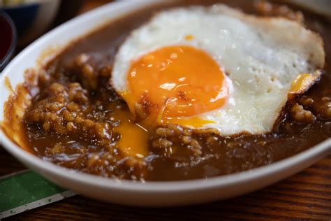 カレーライスを食べるとき「混ぜるor混ぜない」どっち？混ぜるのは邪道か、むしろカレーの醍醐味か Kufura（クフラ）小学館公式