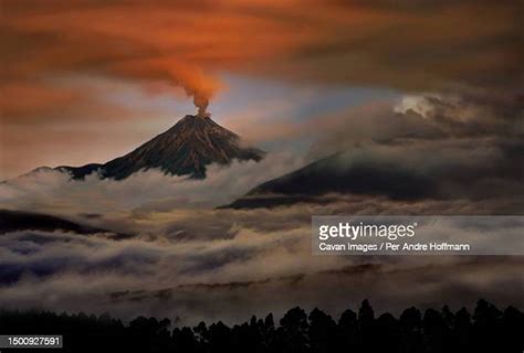 1,208 Ecuador Volcano Eruption Stock Photos, High-Res Pictures, and ...