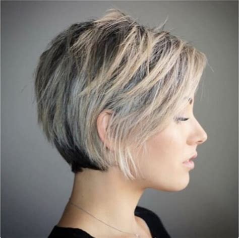 10 Sexy Short Haircuts That Are Just In Time For The Holidays La